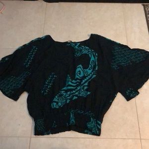 Wahine Toa top